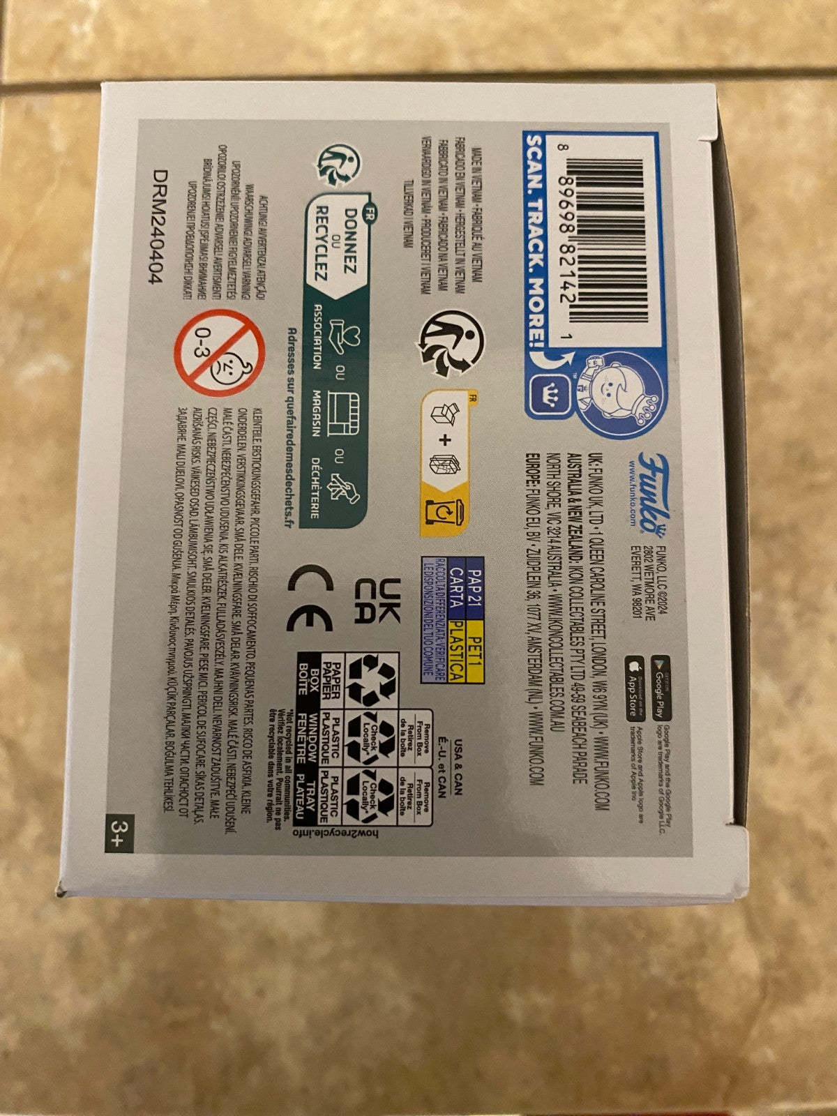 Funko Pop! Vinyl: Jujutsu Kaisen - Megumi Fushiguro (Glow) (Chase) w Protector