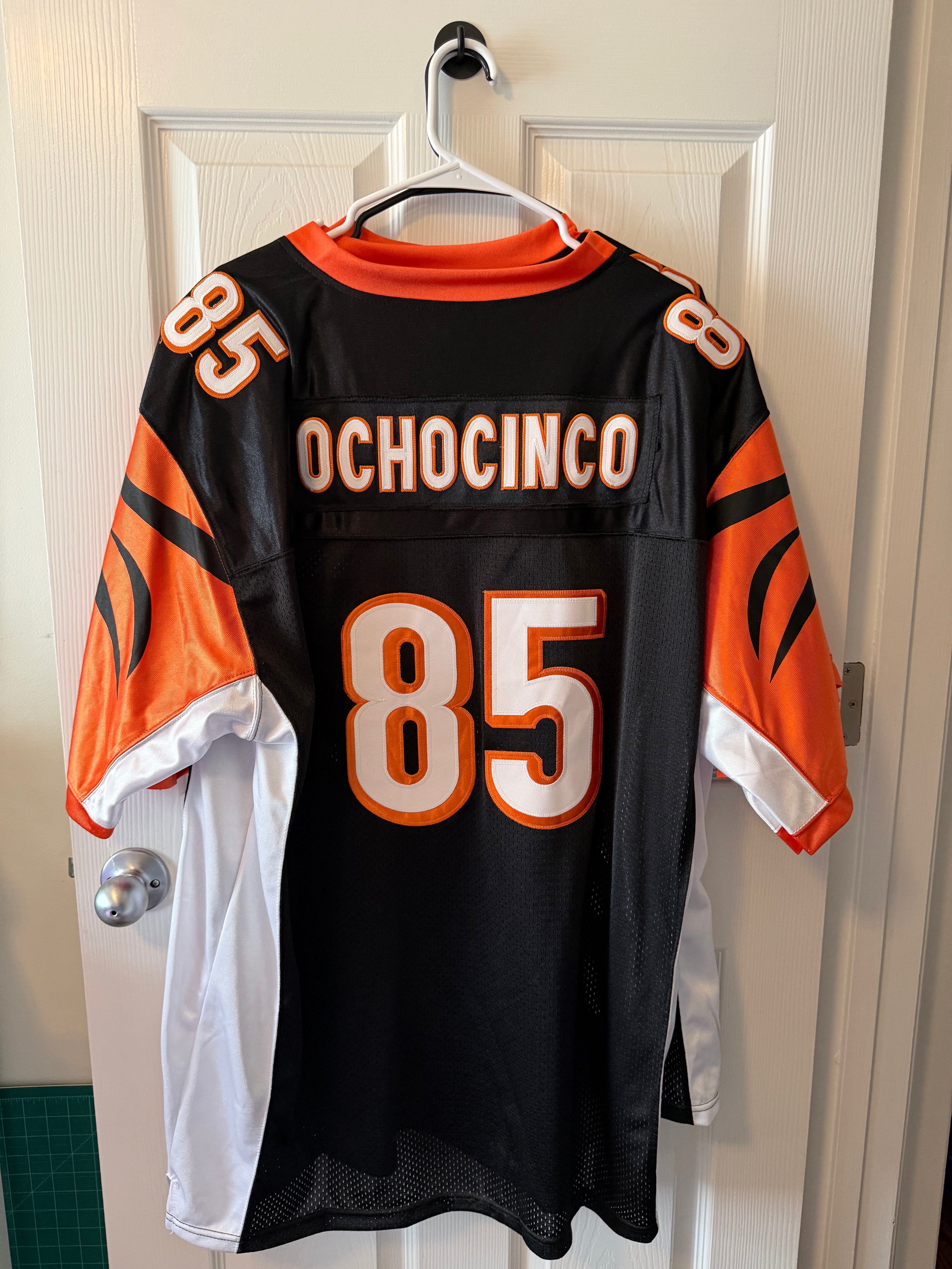 Vintage Cincinnati Bengals #85 Chad "Ochocinco" Johnson (Stitched/Adult) Jersey