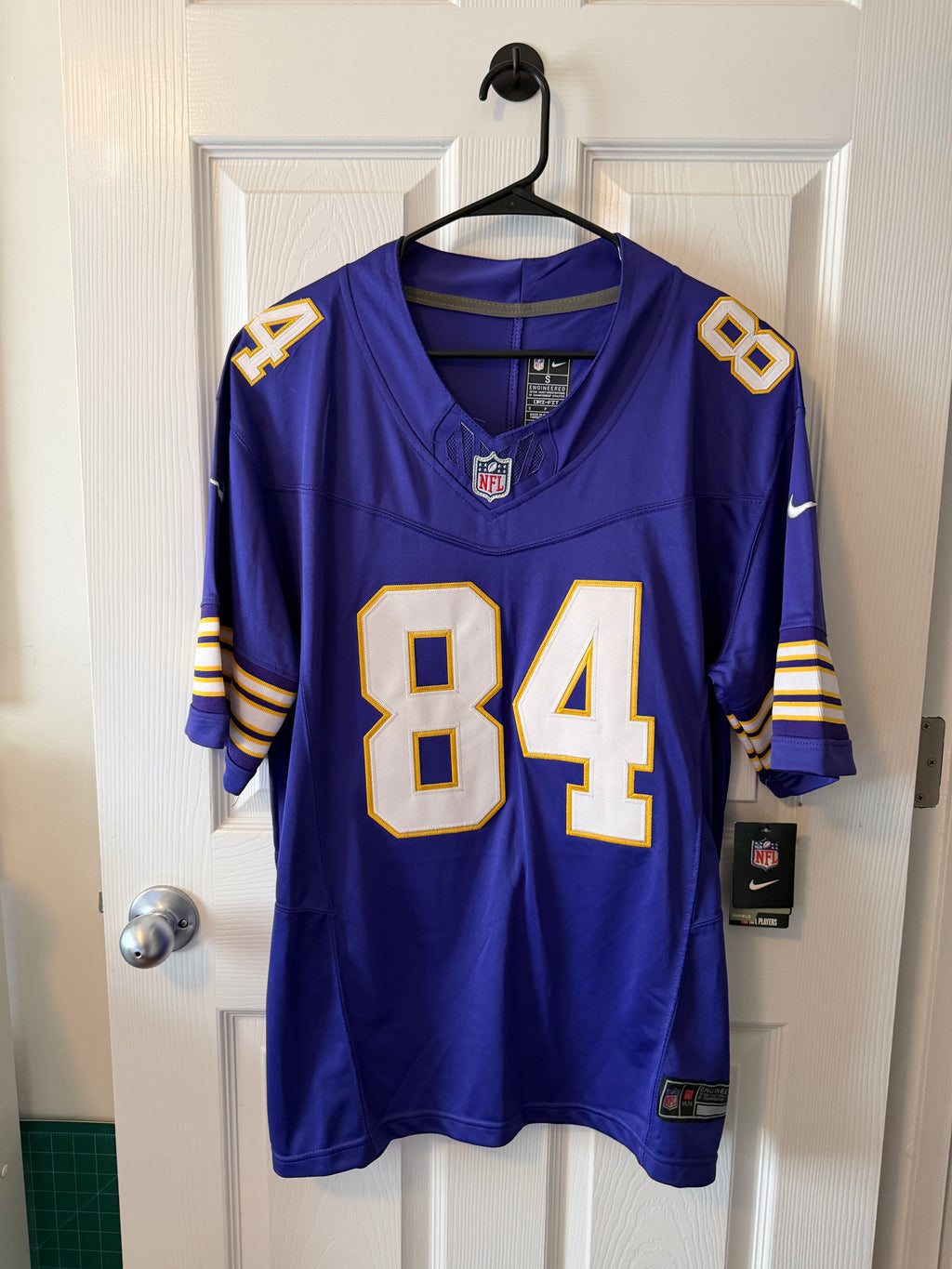Vintage Minnesota Vikings #84 Randy Moss (Stitched/Adult) Jersey
