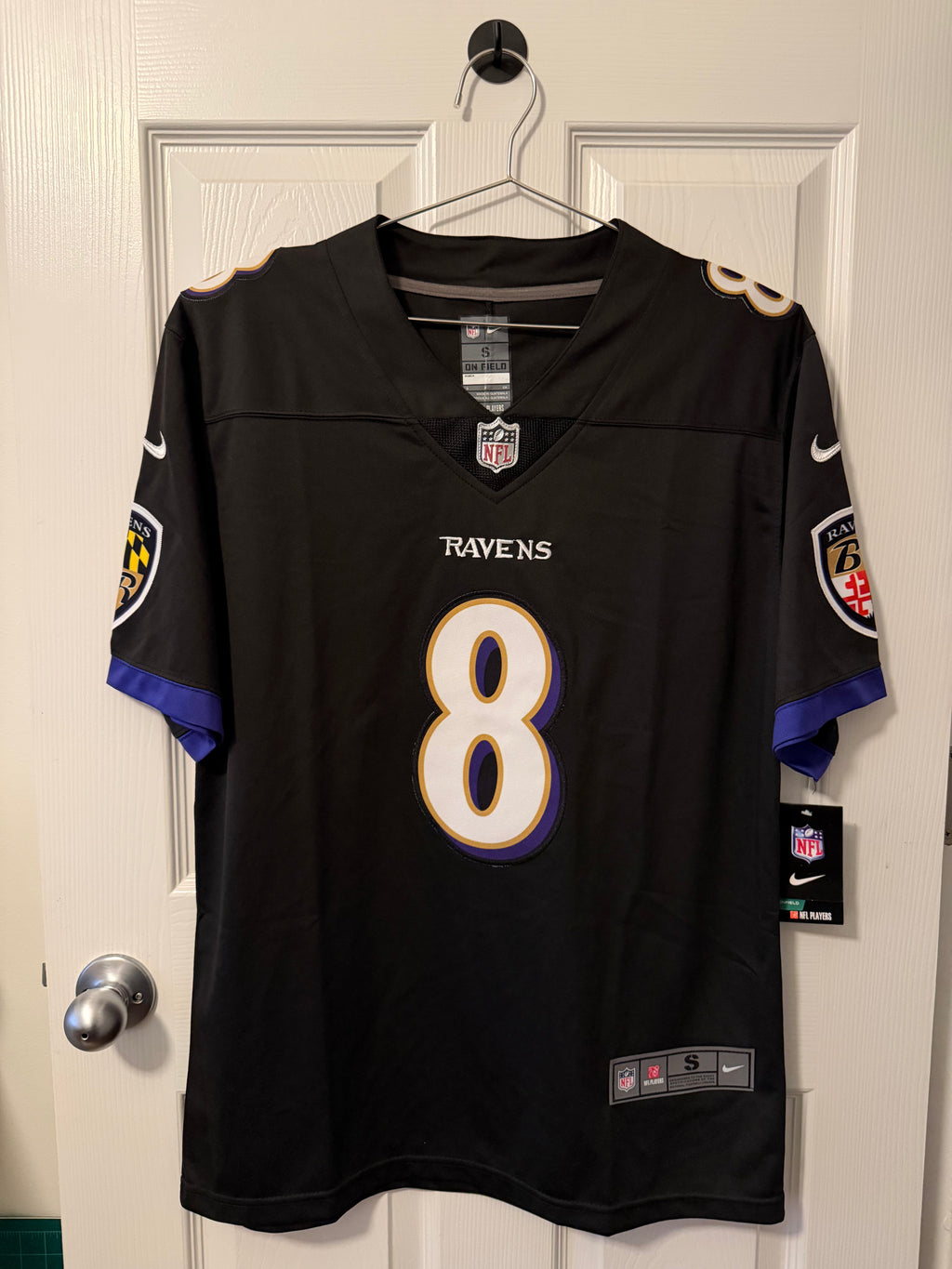 Vintage Baltimore Raven #8 Lamar Jackson (Stitched/Adult Small) Jersey