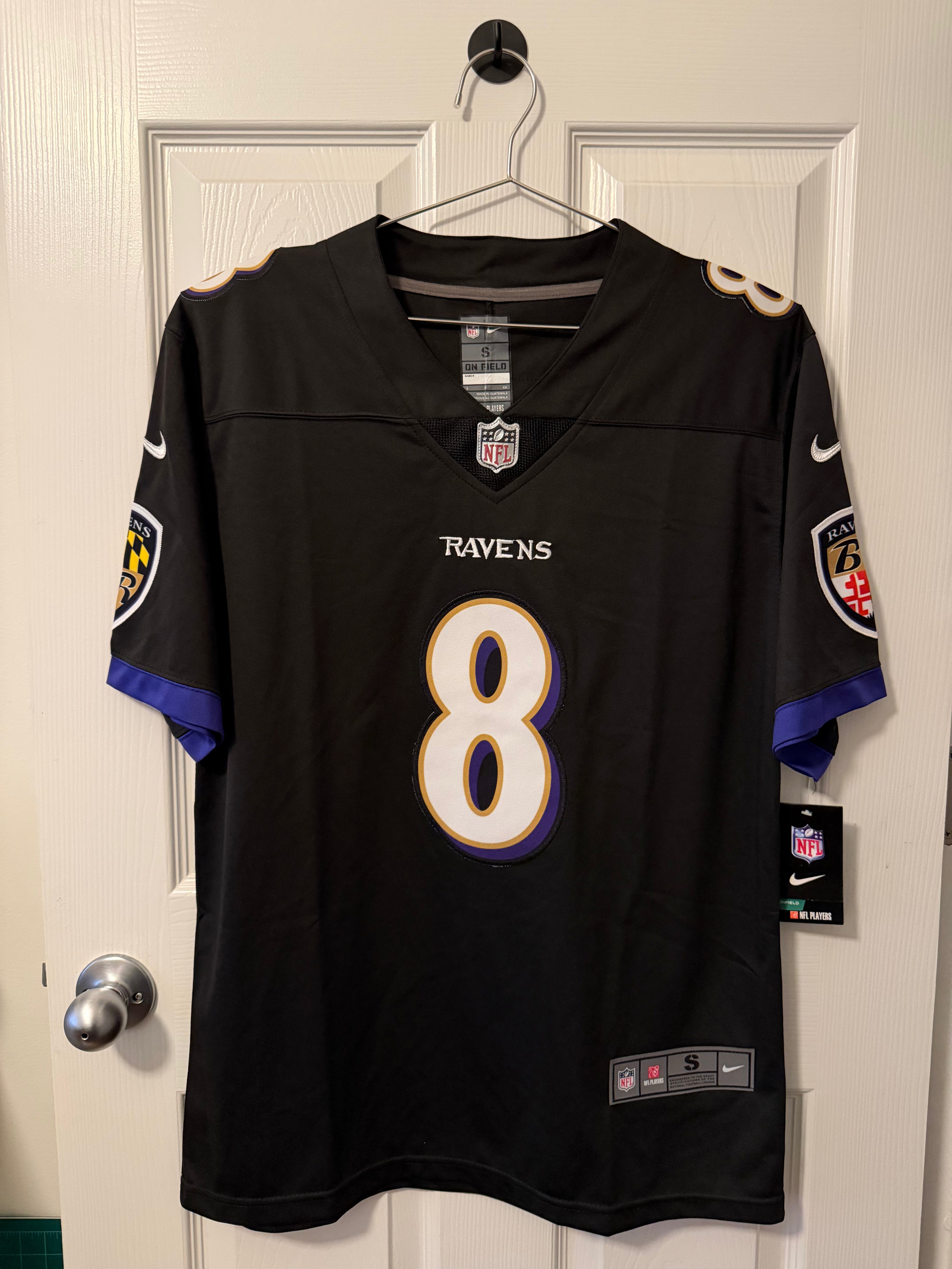 Vintage Baltimore Raven #8 Lamar Jackson (Stitched/Adult Small) Jersey
